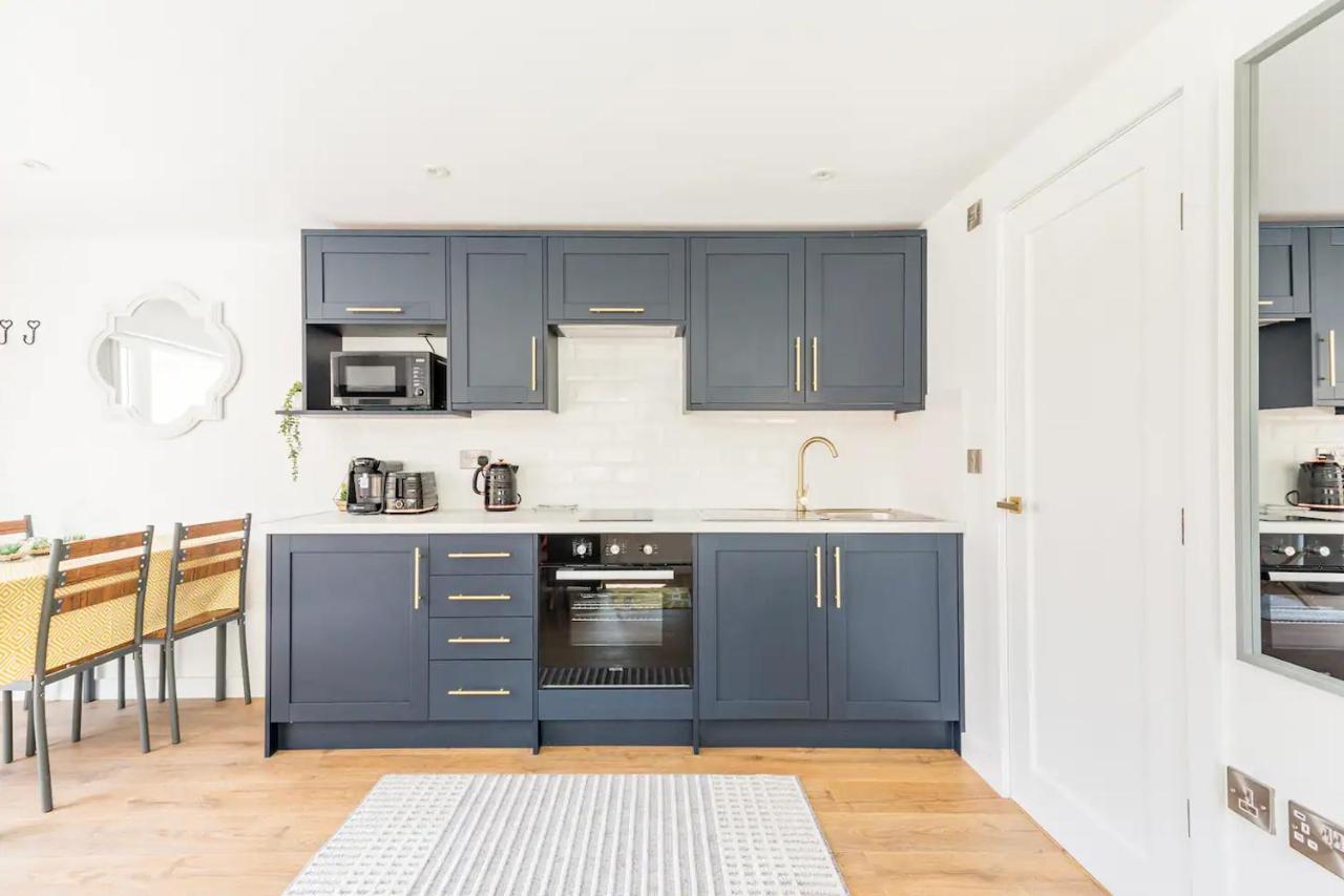 Charming Chester Studio With Private Garden & Free Parking Exterior foto