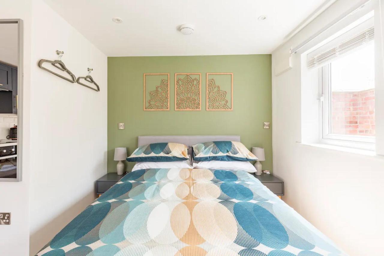 Charming Chester Studio With Private Garden & Free Parking Exterior foto
