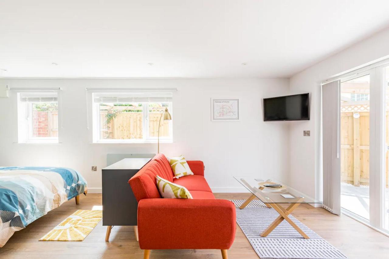 Charming Chester Studio With Private Garden & Free Parking Exterior foto